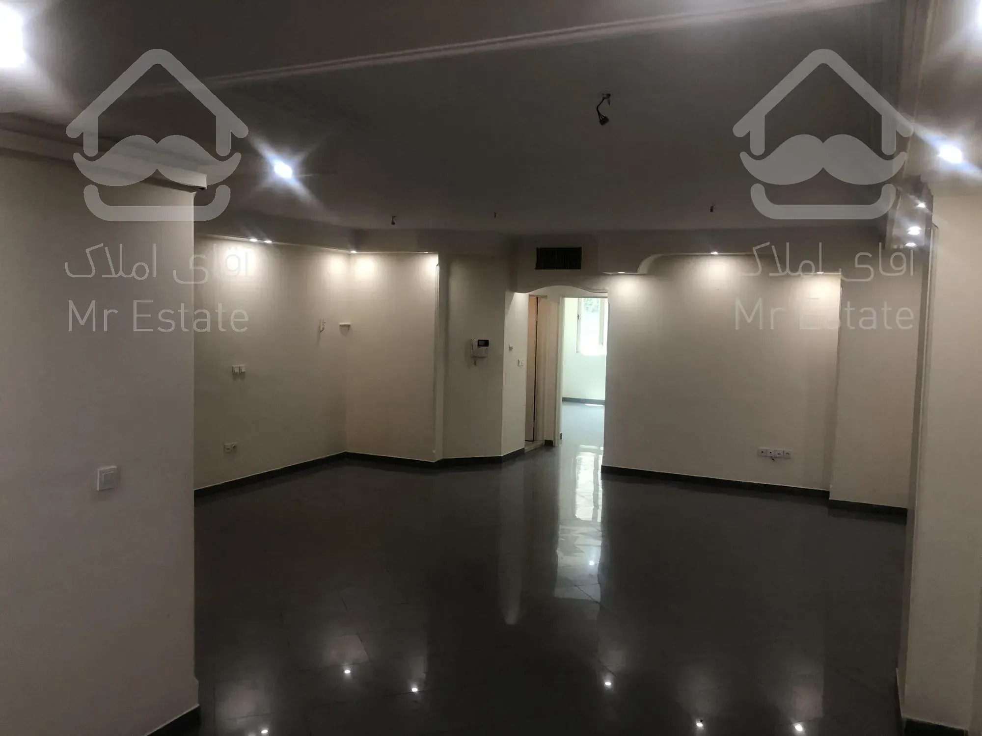 آپارتمان ۱۳۰ متر ۲ خواب خیابان ونک