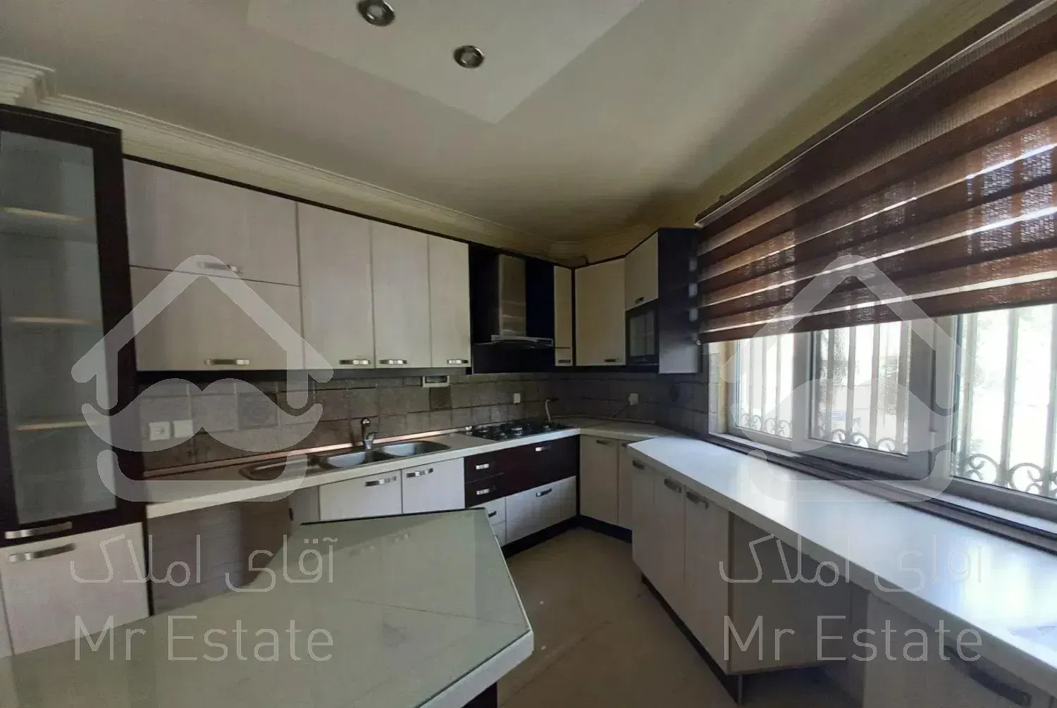 رهن و اجاره آپارتمان تکواحدی 141 متر کامرانیه