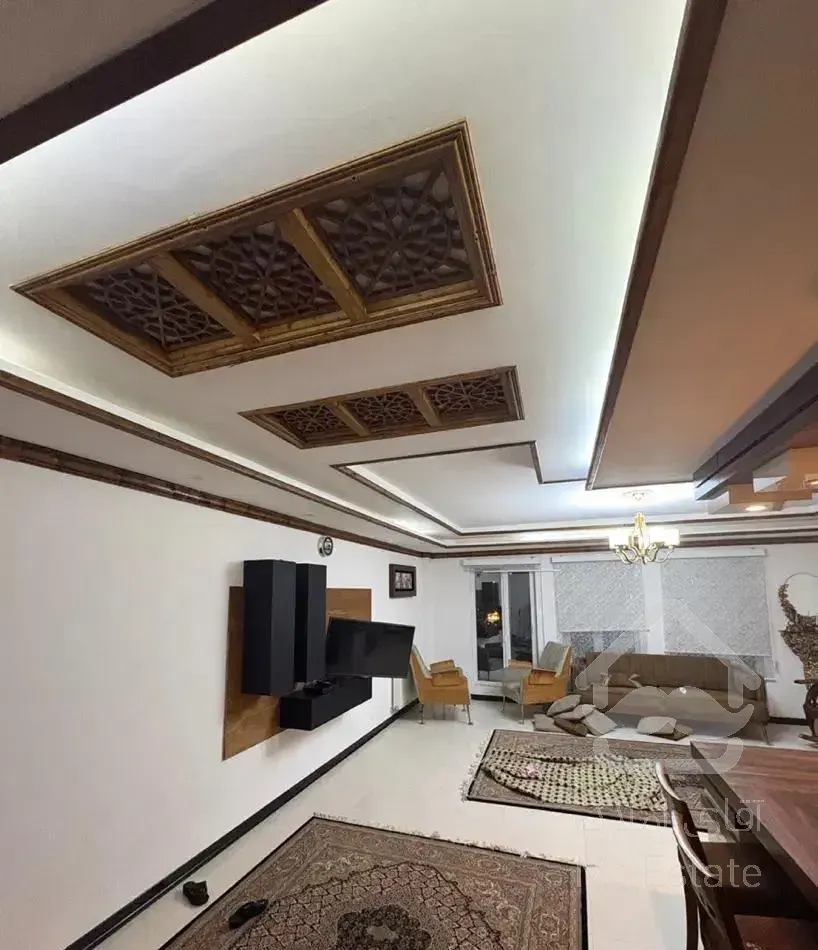 ۱۰۵ متری،طبقات بالا،فول امکانات