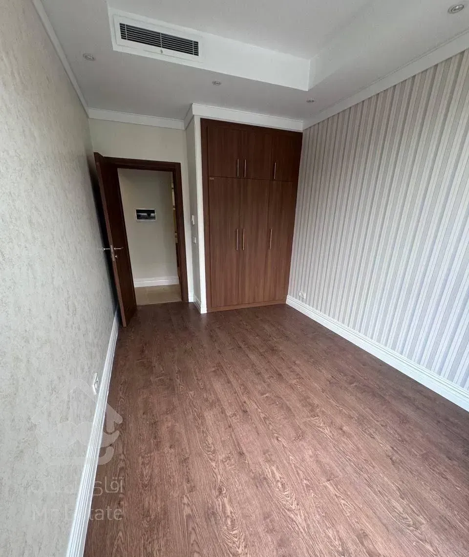 ۱۰۰ متر درکه برج باغ برند فول‌مشاعات سلبریتی نشین