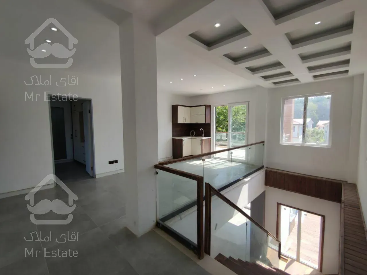 ويلاي٣٥٠ متري با روف گاردن