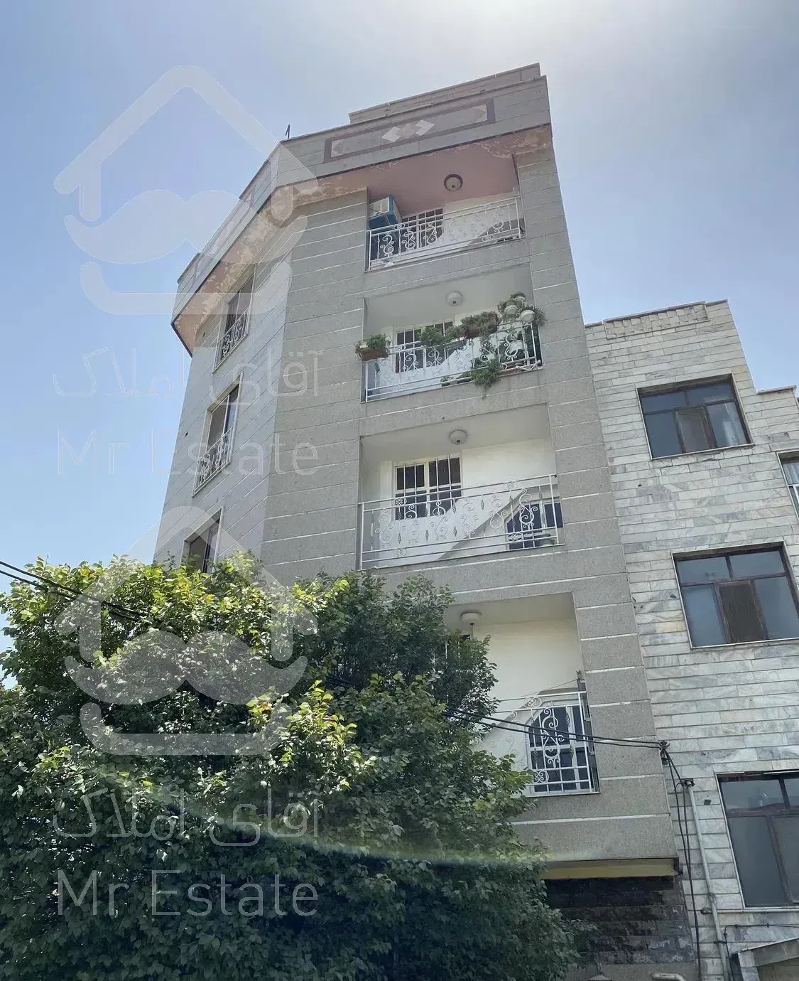 ۱۵۰متر،دوخواب/تاپ لوکیشن صادقیه«ارمکان»