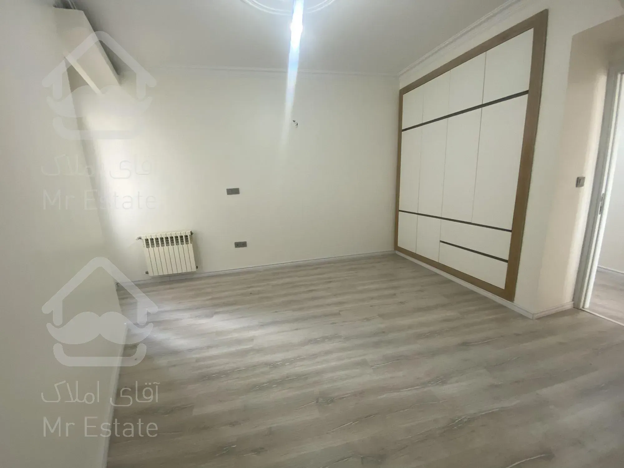 90متر طبقه نهم ويو كامل تهران