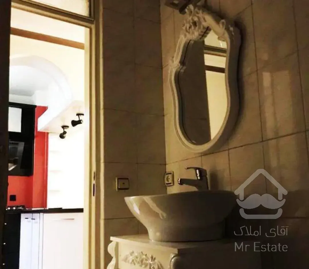 اجاره آپارتمان ۶۳ متری ۱ خوابه طبقه ۳ در آجودانیه