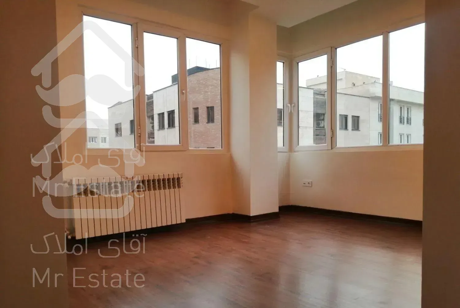 109متر2خواب/اوایل نفت/کم واحد/فول امکانات