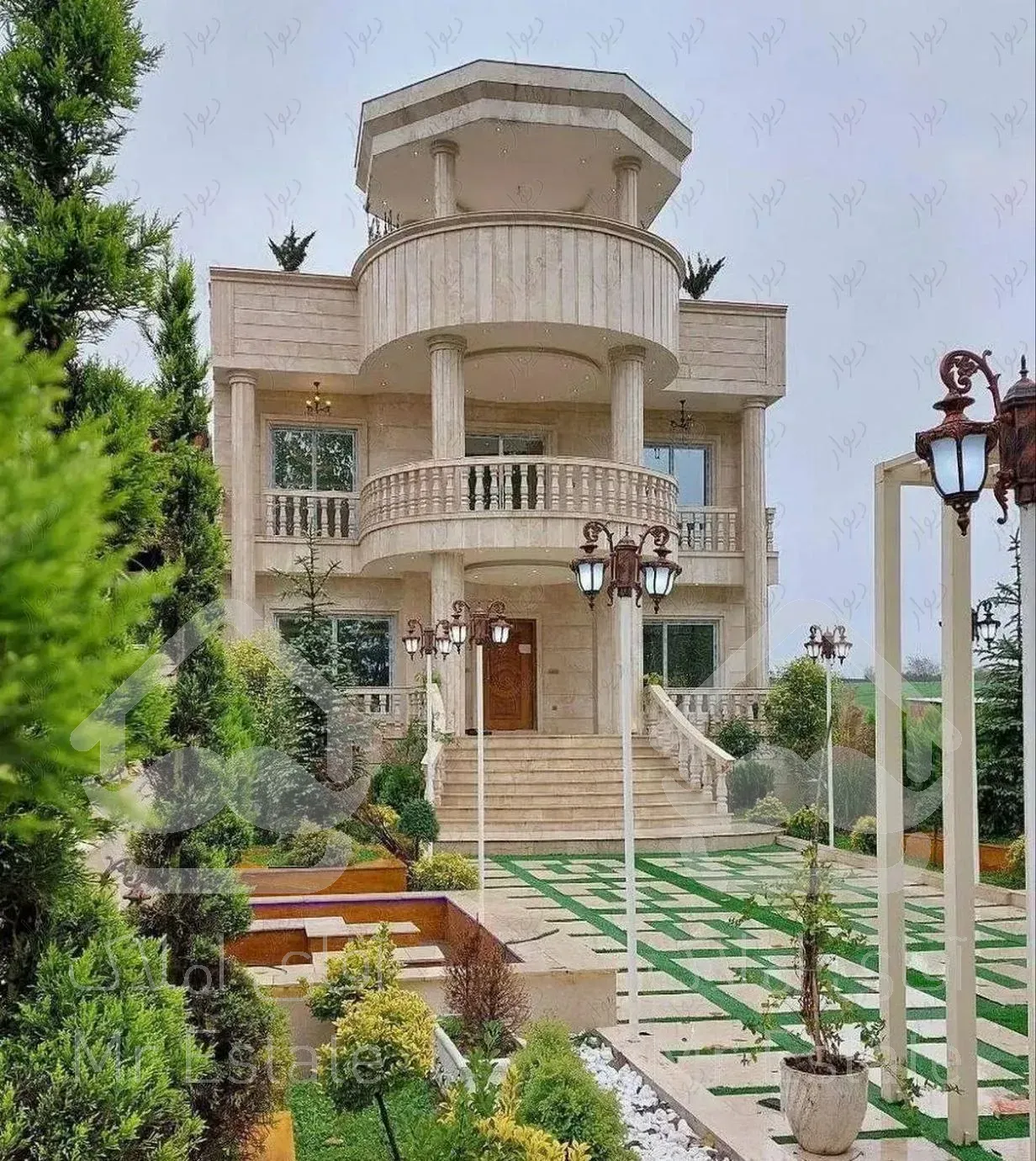 ویلا 300 متری/ سندتکبرگ/ شهرکی/ ویو جنگلی