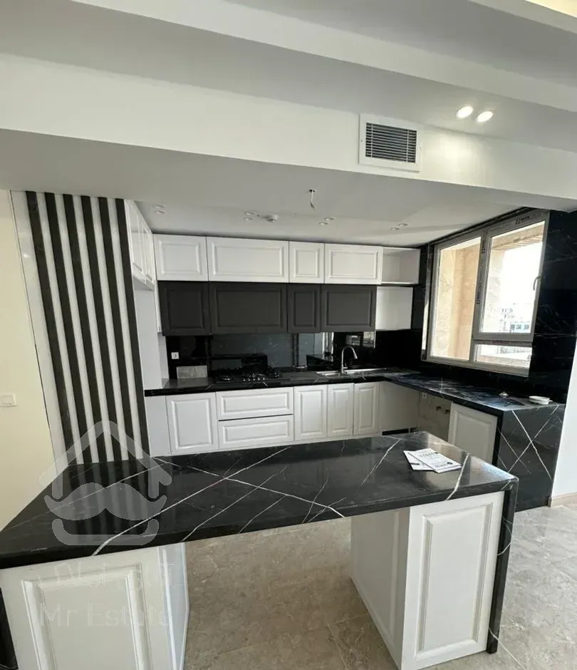 فروش آپارتمان ۱۲۵ متری ۳ خوابه در قزل قلعه