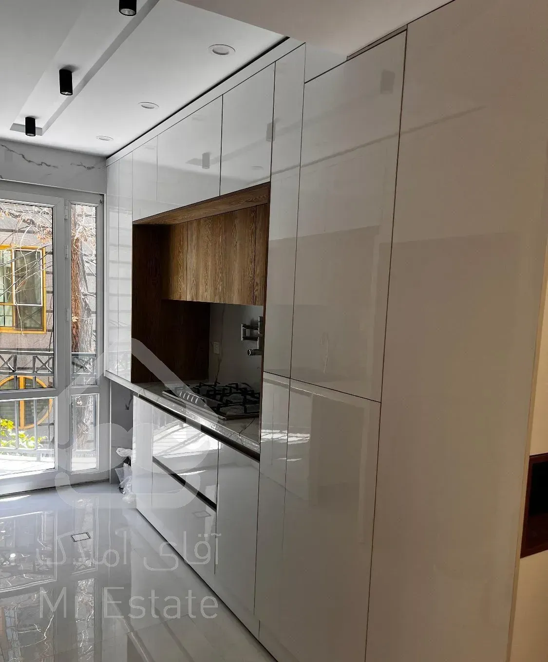 ظفر ۹۰ متر ۲ خوابه بازسازی شده