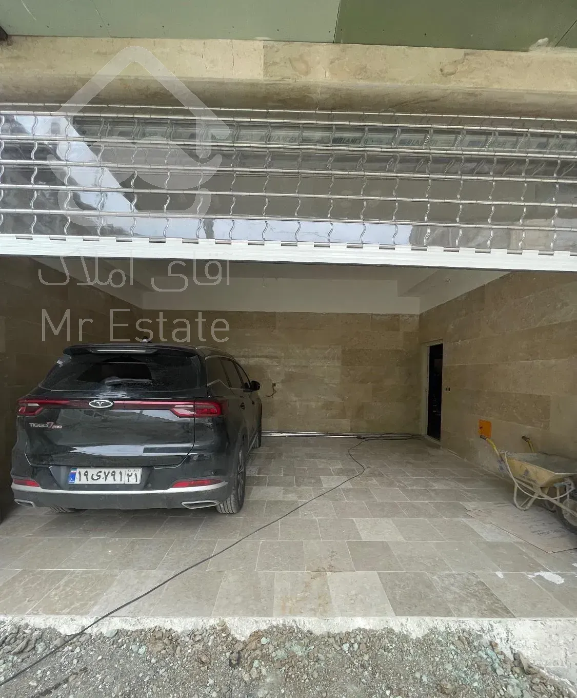 آپارتمان ۱۴۰ متری ۳ خواب سند تک برگ