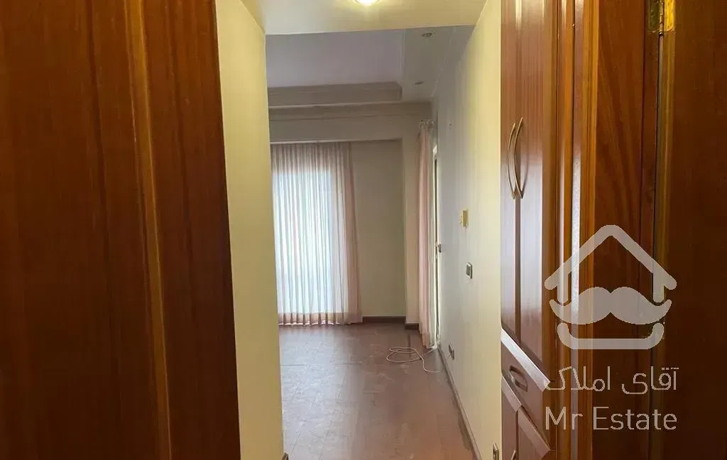 اپارتمان ۲۷۰ متر ۴ خواب تک واحدی فرمانیه شرقی