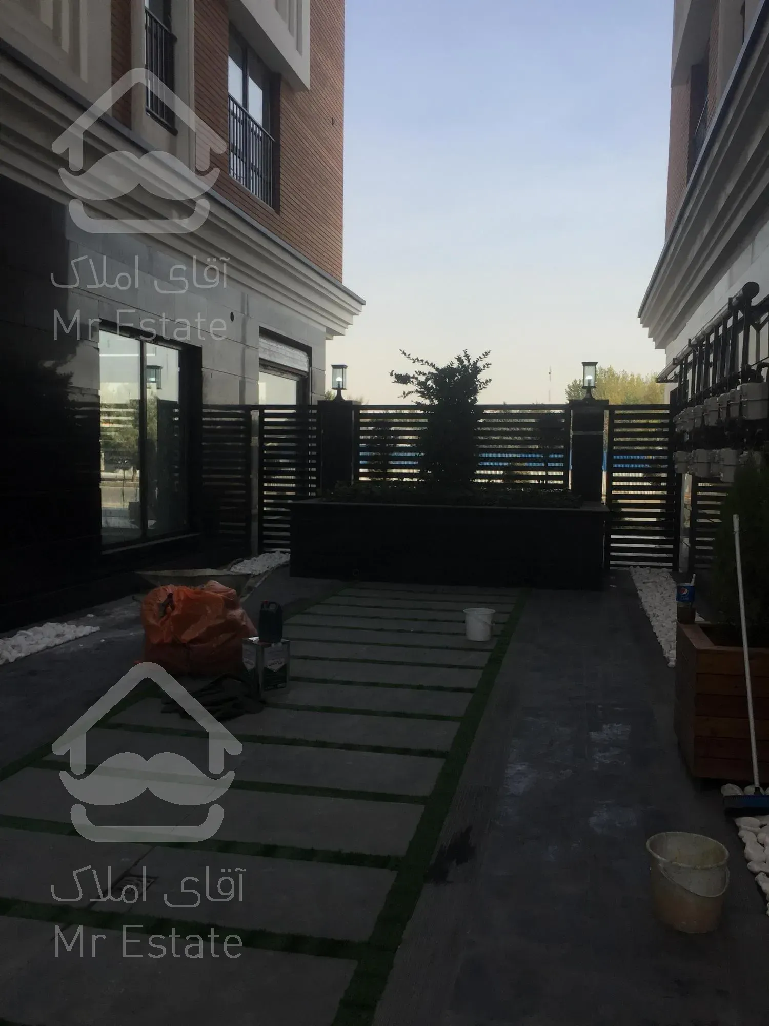 خرید واحد ۱۵۰ متری اقساطی ویو ابدی چیتگر