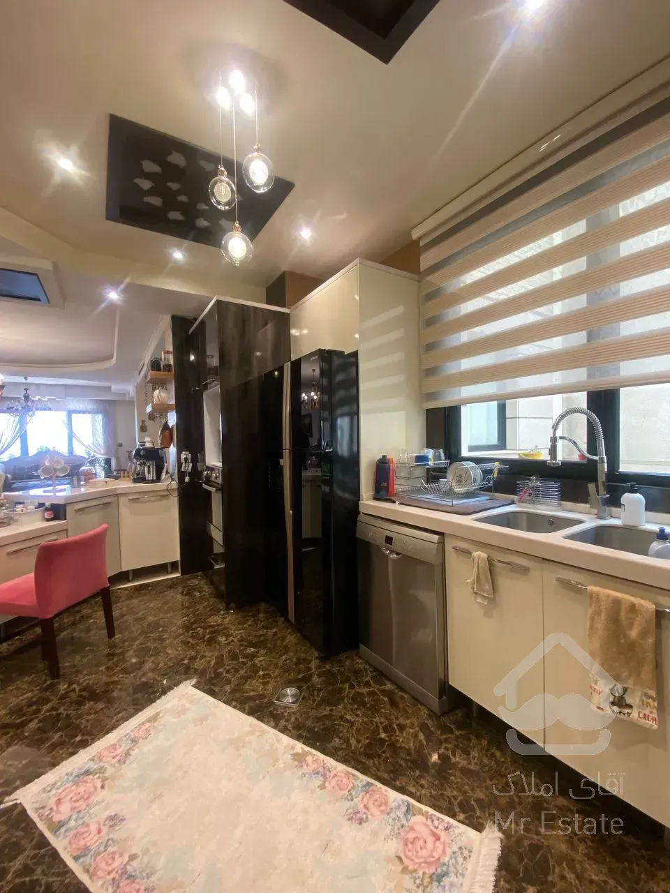 فروش آپارتمان ۱۲۷ متر آجودانیه فول مشاعات