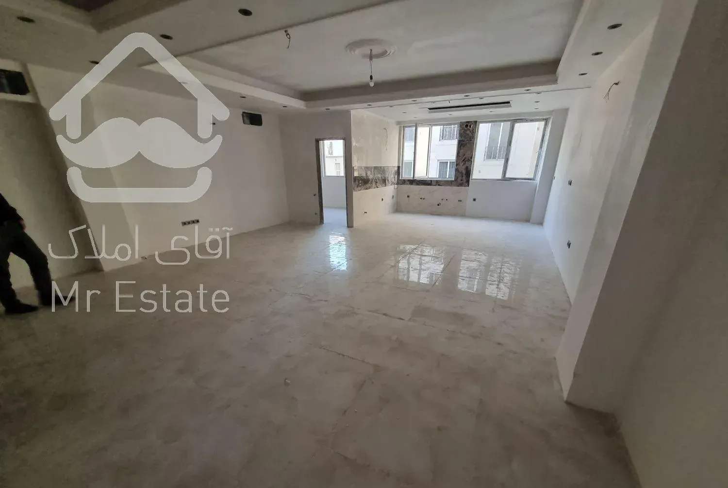 ۴ طبقه ۱۱۵متر تکواحدی فول امکانات فاطمی