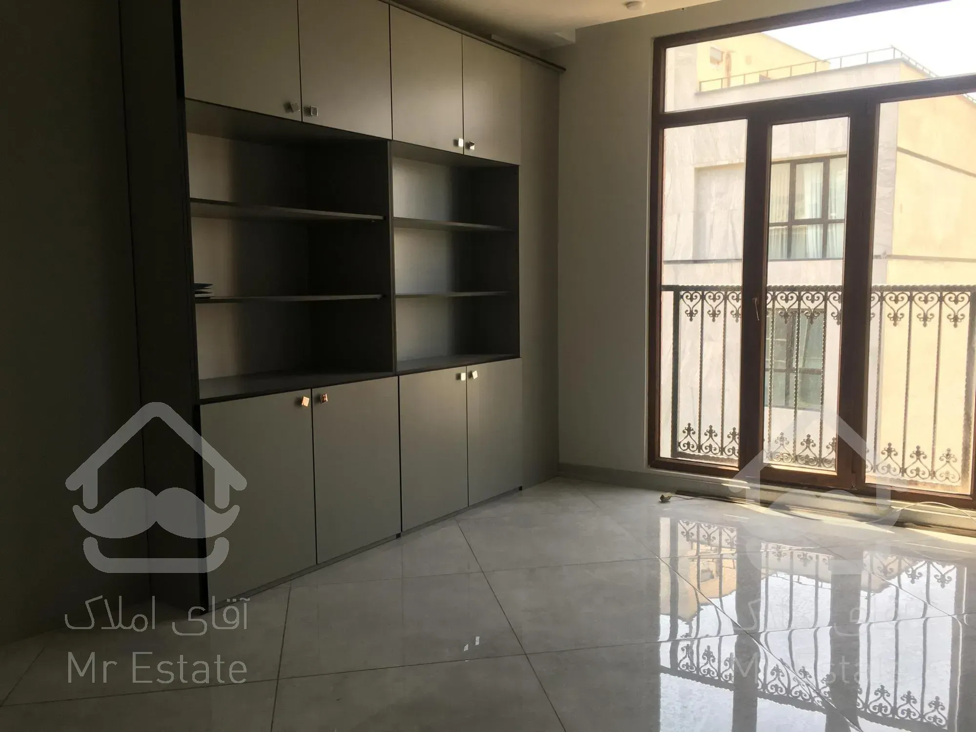 اندرزگو ١٣٠ متر خوش نقشه