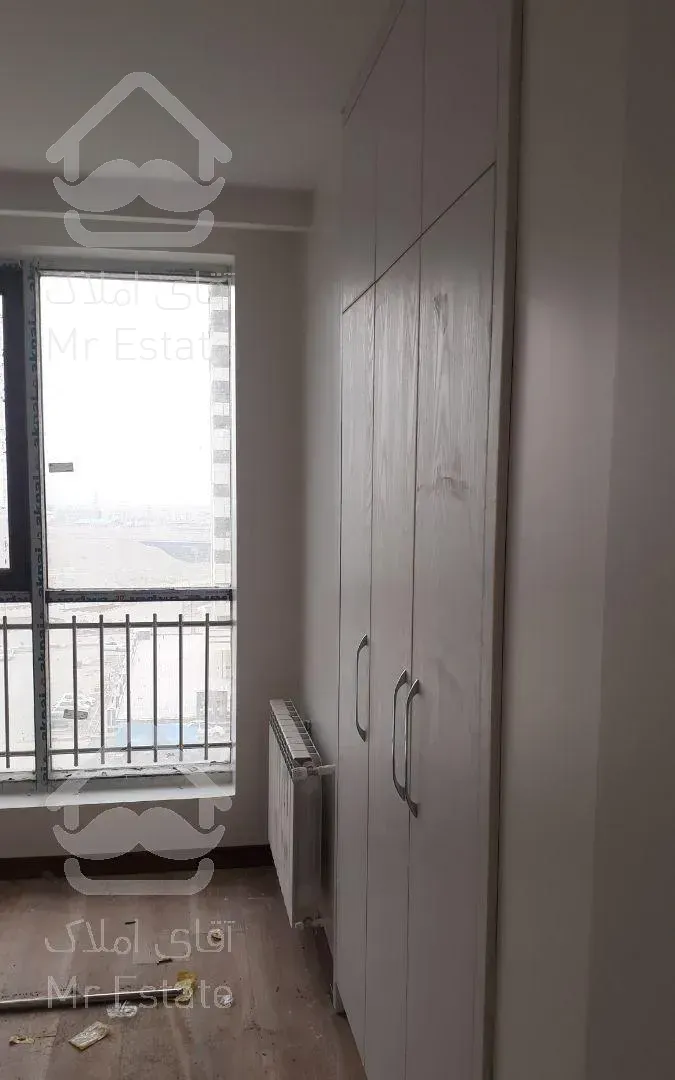 117متری دوخوابه 5 کیلومتری ایرانمال