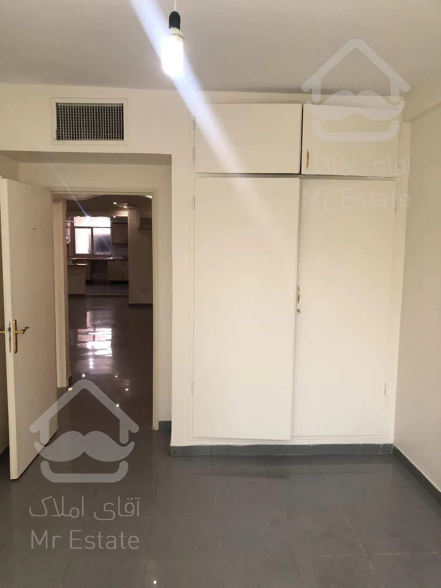 آپارتمان ۱۳۰ متر ۲ خواب خیابان ونک