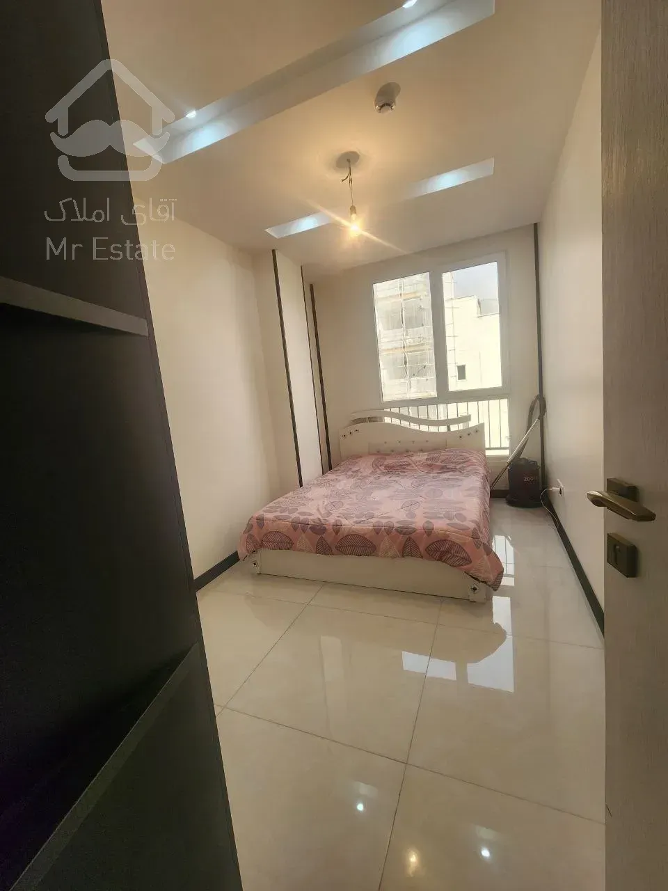 فروش واحد رو به افتاب زیر قیمت نورمستقیم