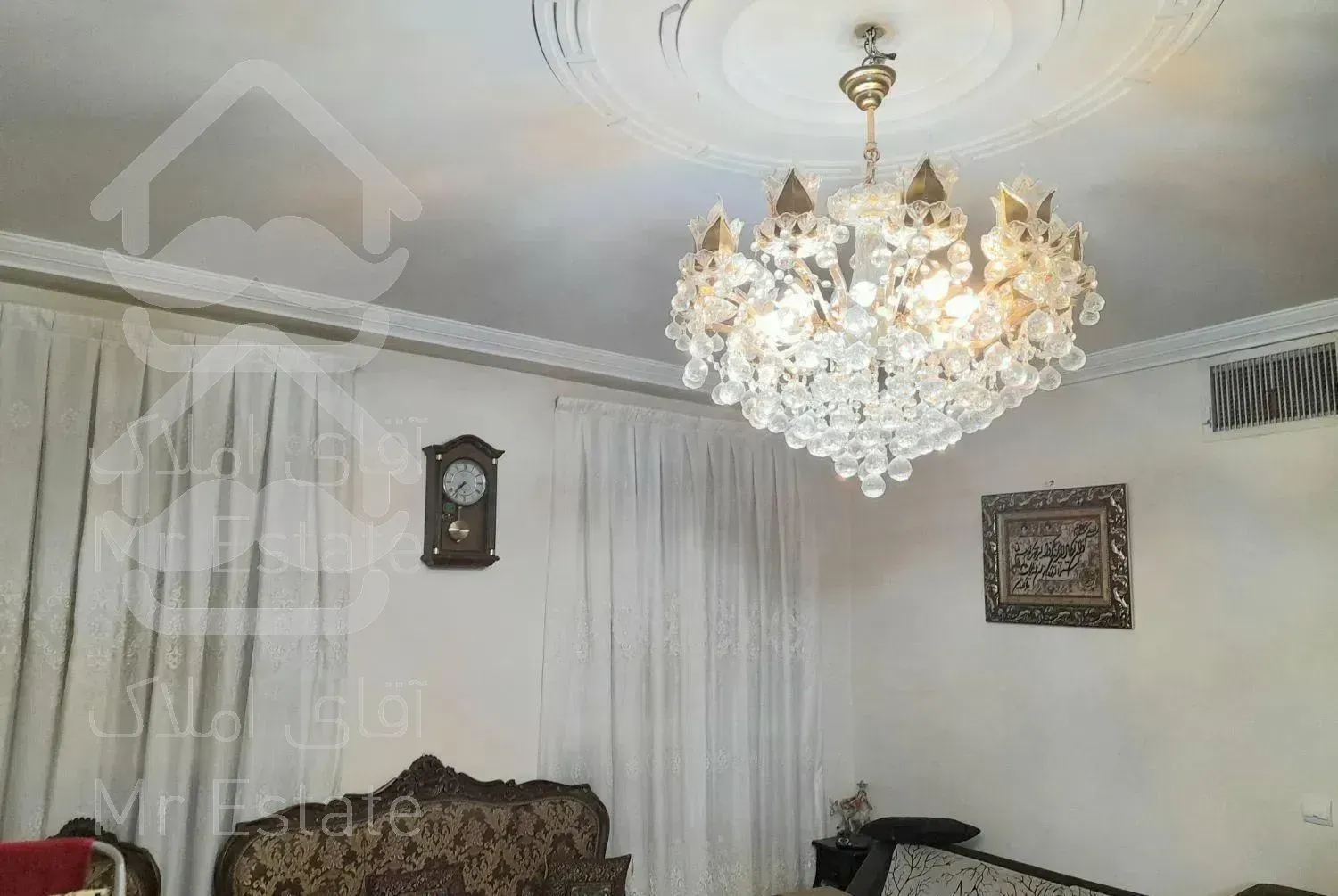 ۸۱ متر / ۲ خواب / فول امکانات / ایرانشهر