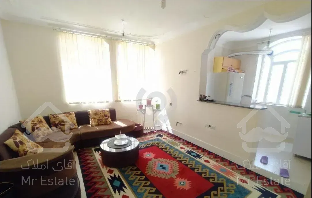 105 متری دو‌خوابه جنوبی بربلوار توحیدمجتمع کم واحد