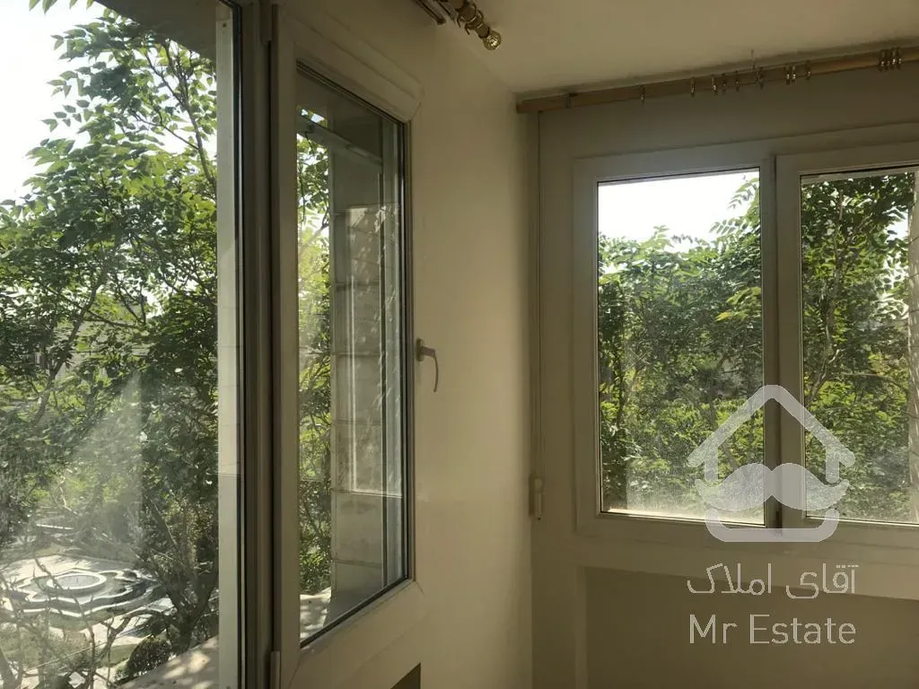 آپارتمان ۱۳۵ متری واقع در سعادت آباد