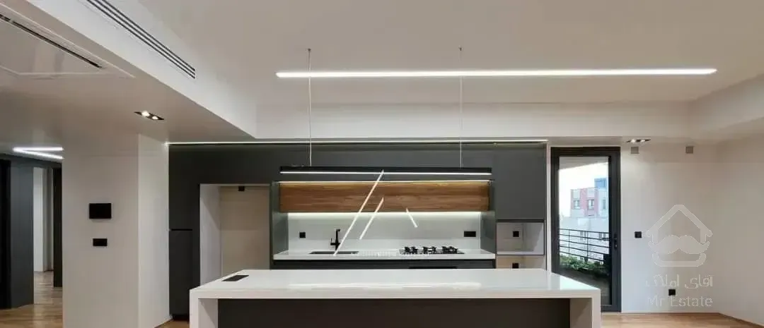 نیاوران ۱۷۰ متر نوساز مدرن سند شخصی غرق آفتاب