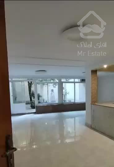 90متر آپارتمان بعلاوه 50 متر حیاط /اوین (غرق نور)