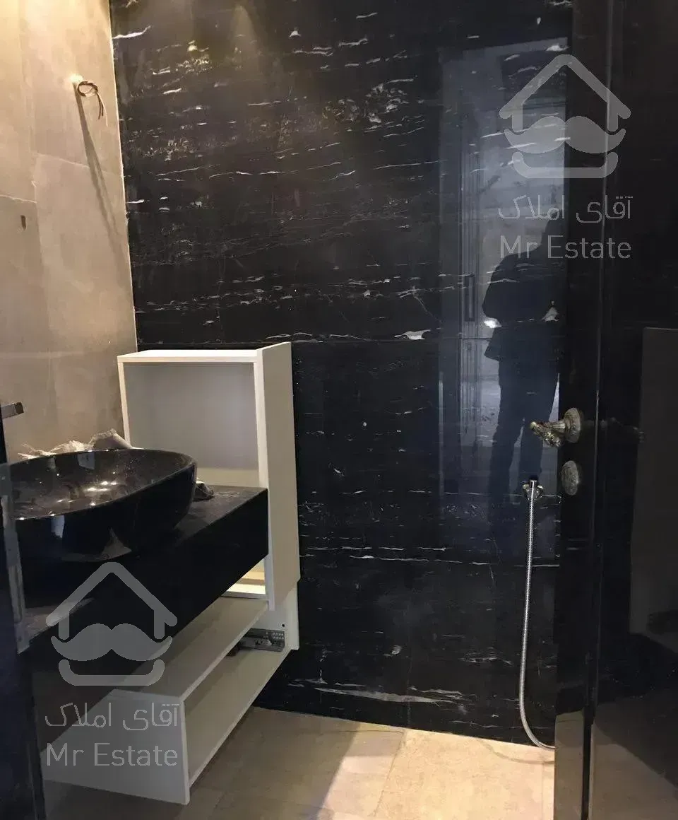 * شمال خواجه عبدالله'۱۳۵متر نوساز'۳خواب تیسفون *