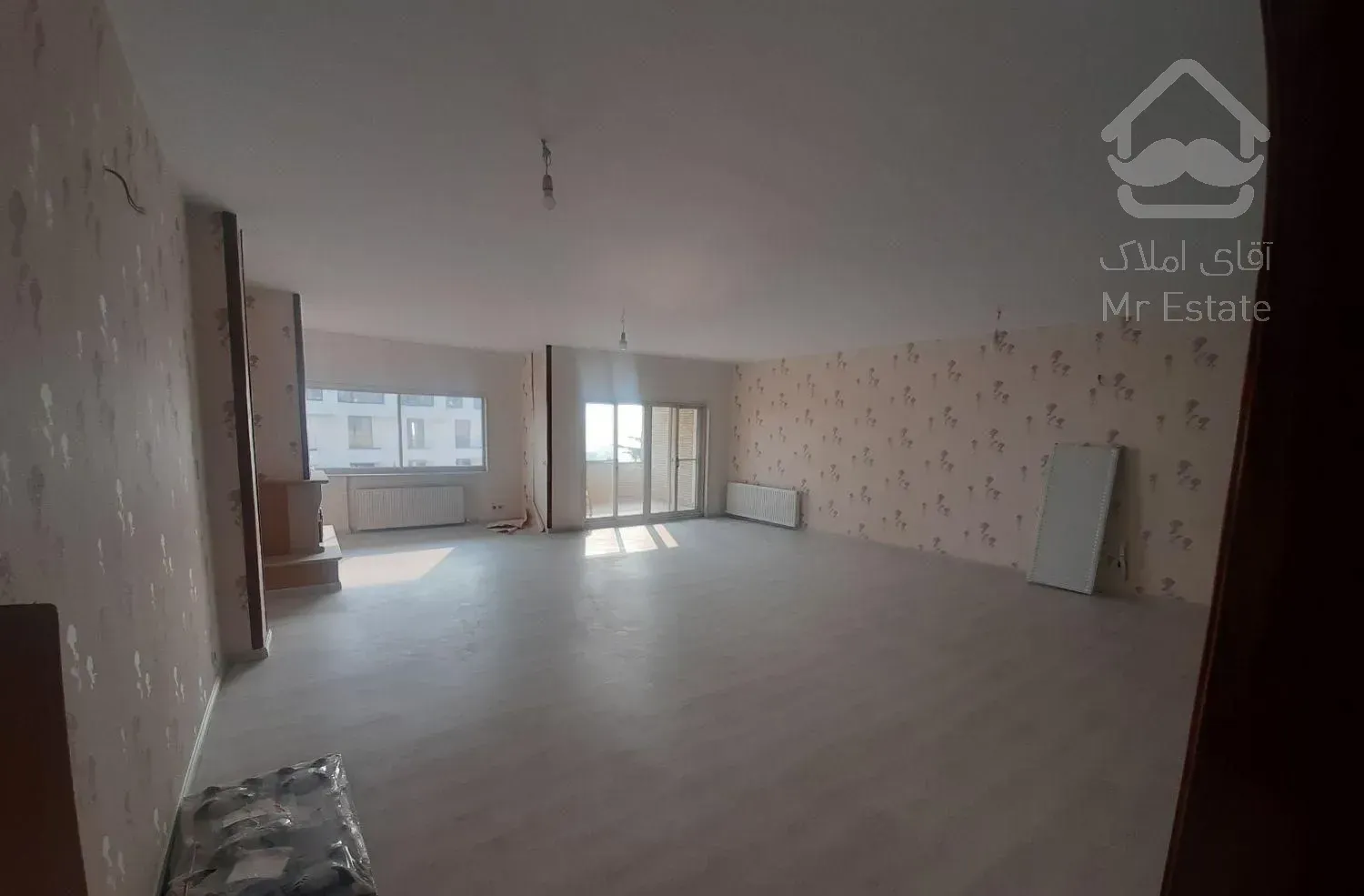 نیاوران/مرجان/۲۷۵ متر ۴ خواب