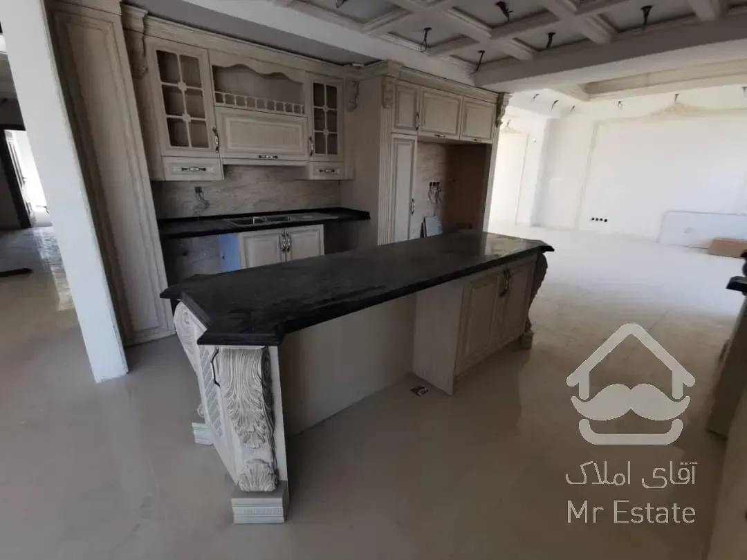 پنت ۳۰۰ متری در برج زیبا و لاکچری رُزلند