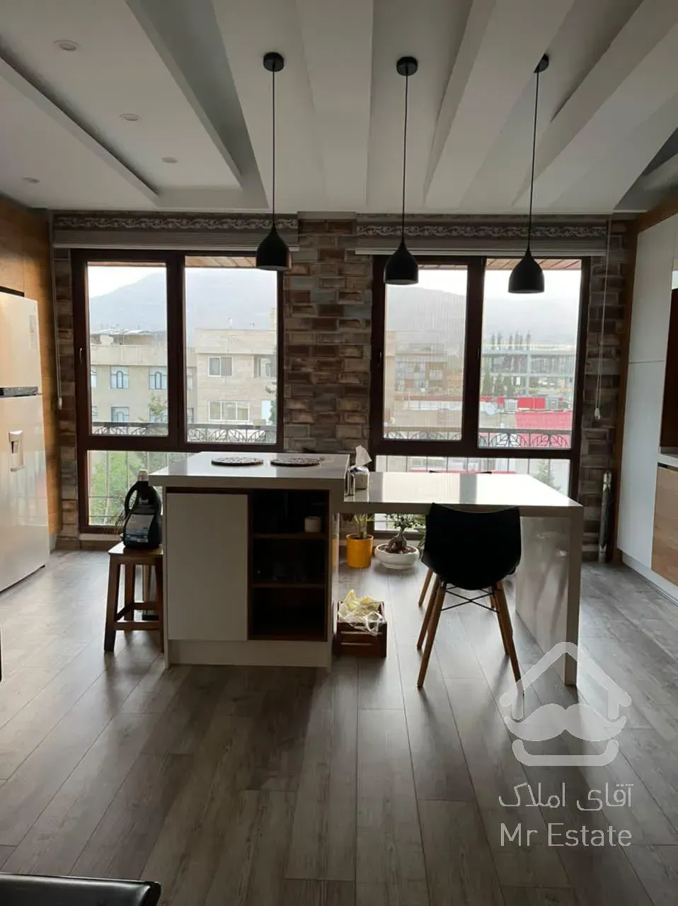 106متر فروش اروپایی ساز چشمه