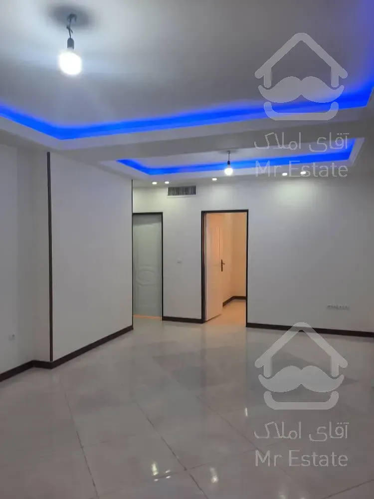 آپارتمان ۷۳متری ۲ خواب، وام دار، قابل رهن، خوش نقش، لوکیشن عالی، فول امکانات