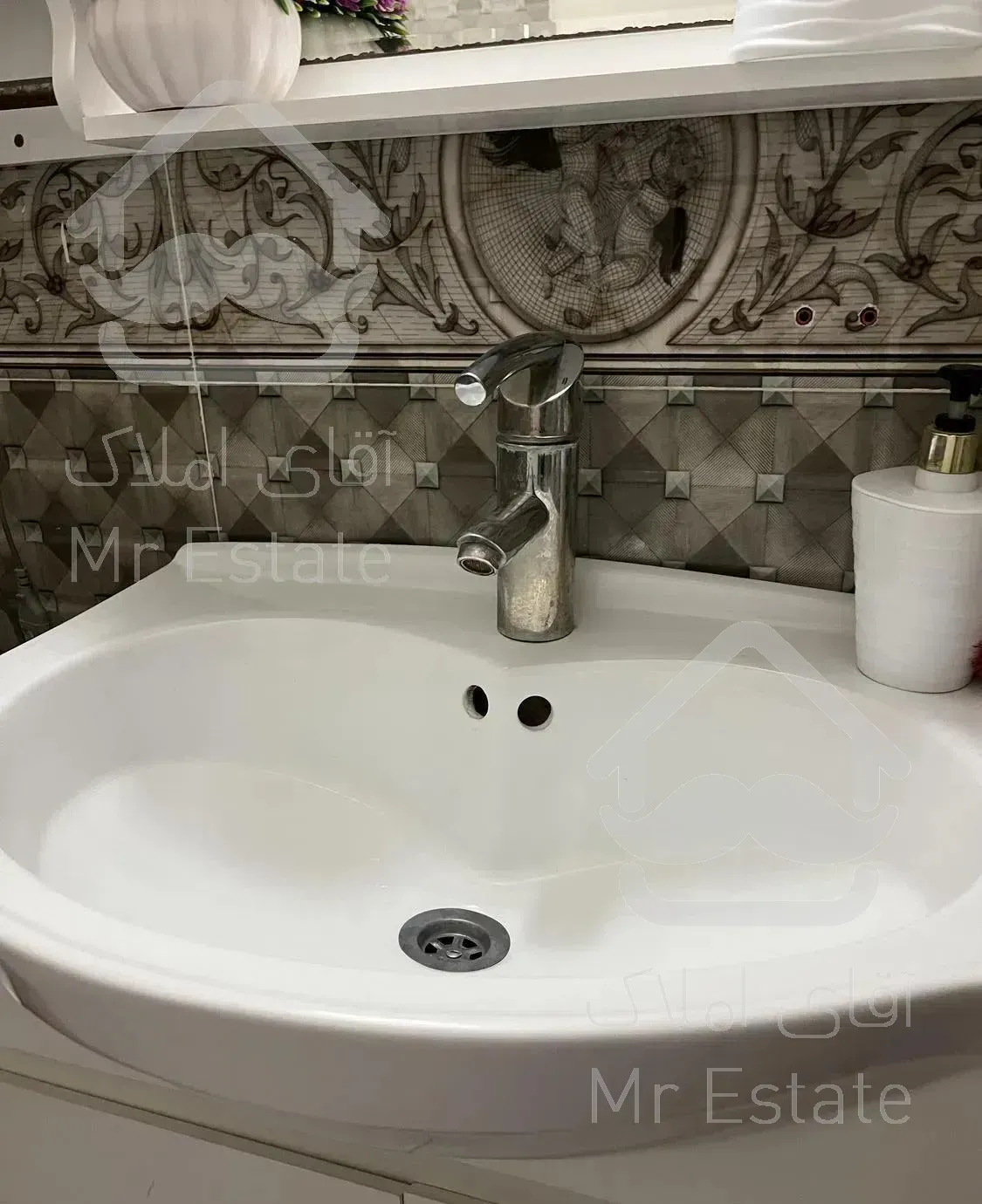 ۶۰ متری شیک لوکیشن