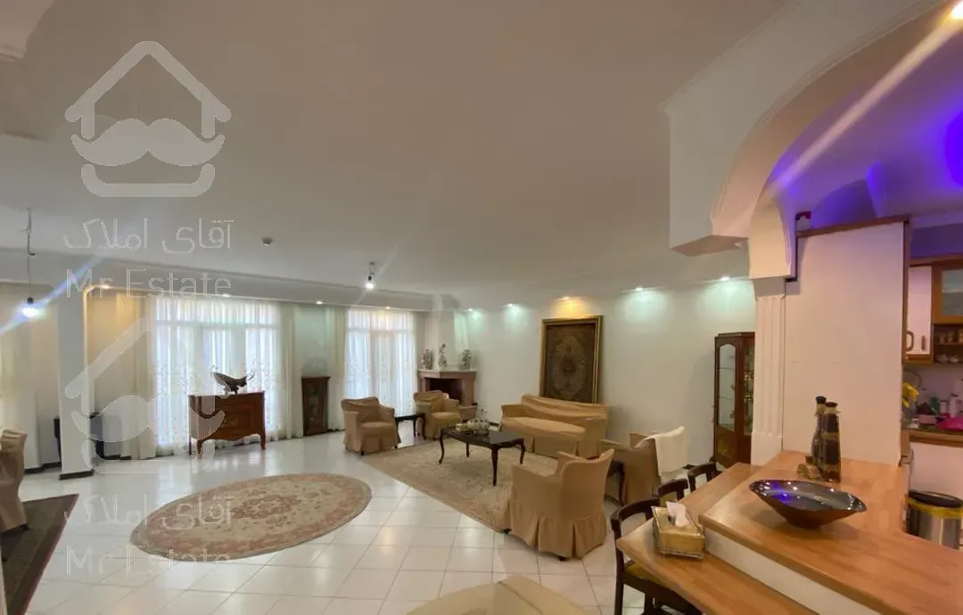 پاسداران ۱۴۲ متر بوستان