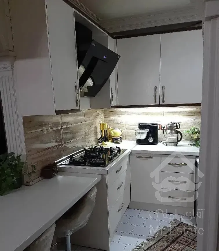 ۱۱۷ متر ۲ خواب / نگین چیذر