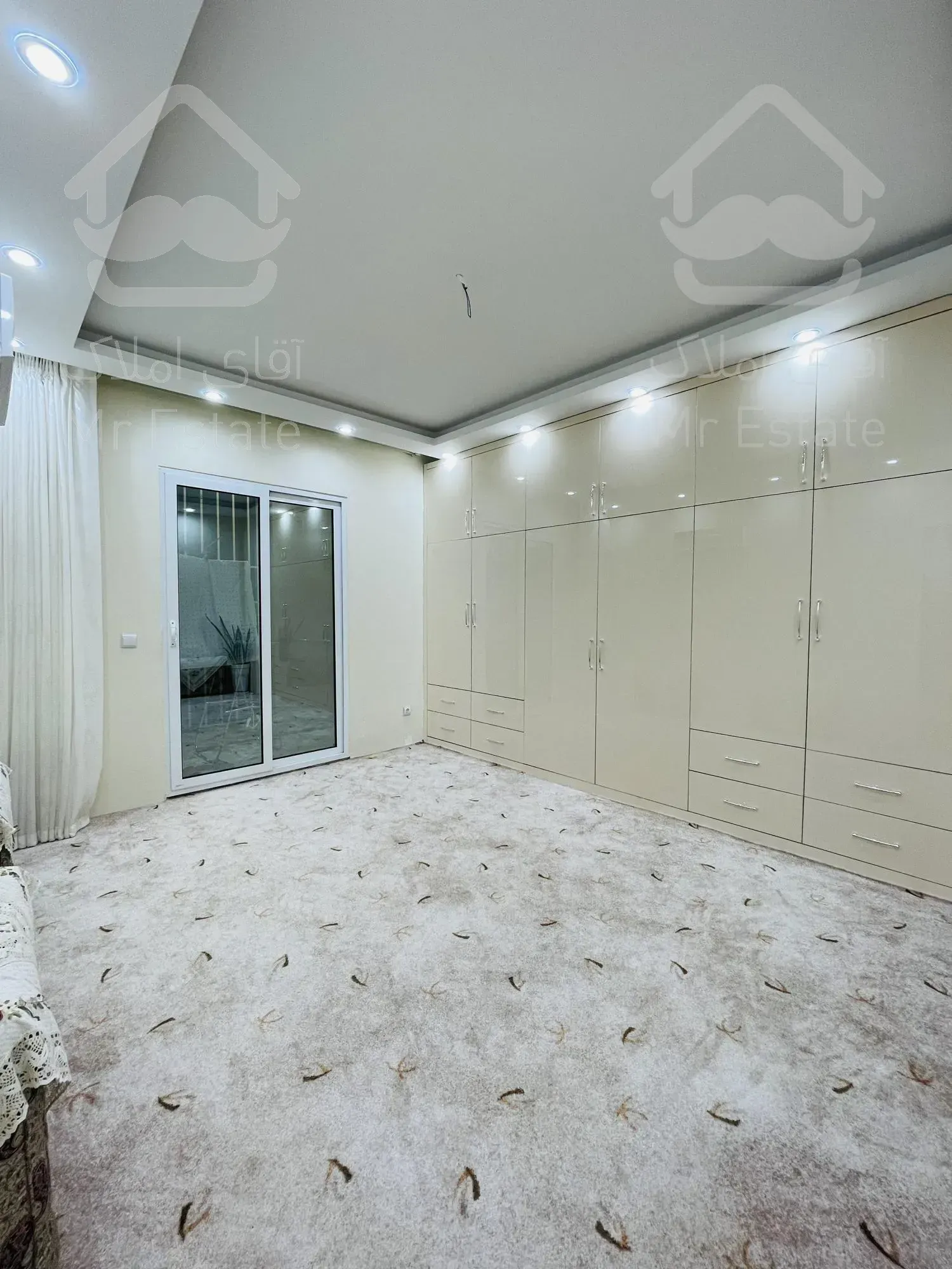 فروش اپارتمان ۳ خواب ۱۸۳ متر ازادگان بندرعباس