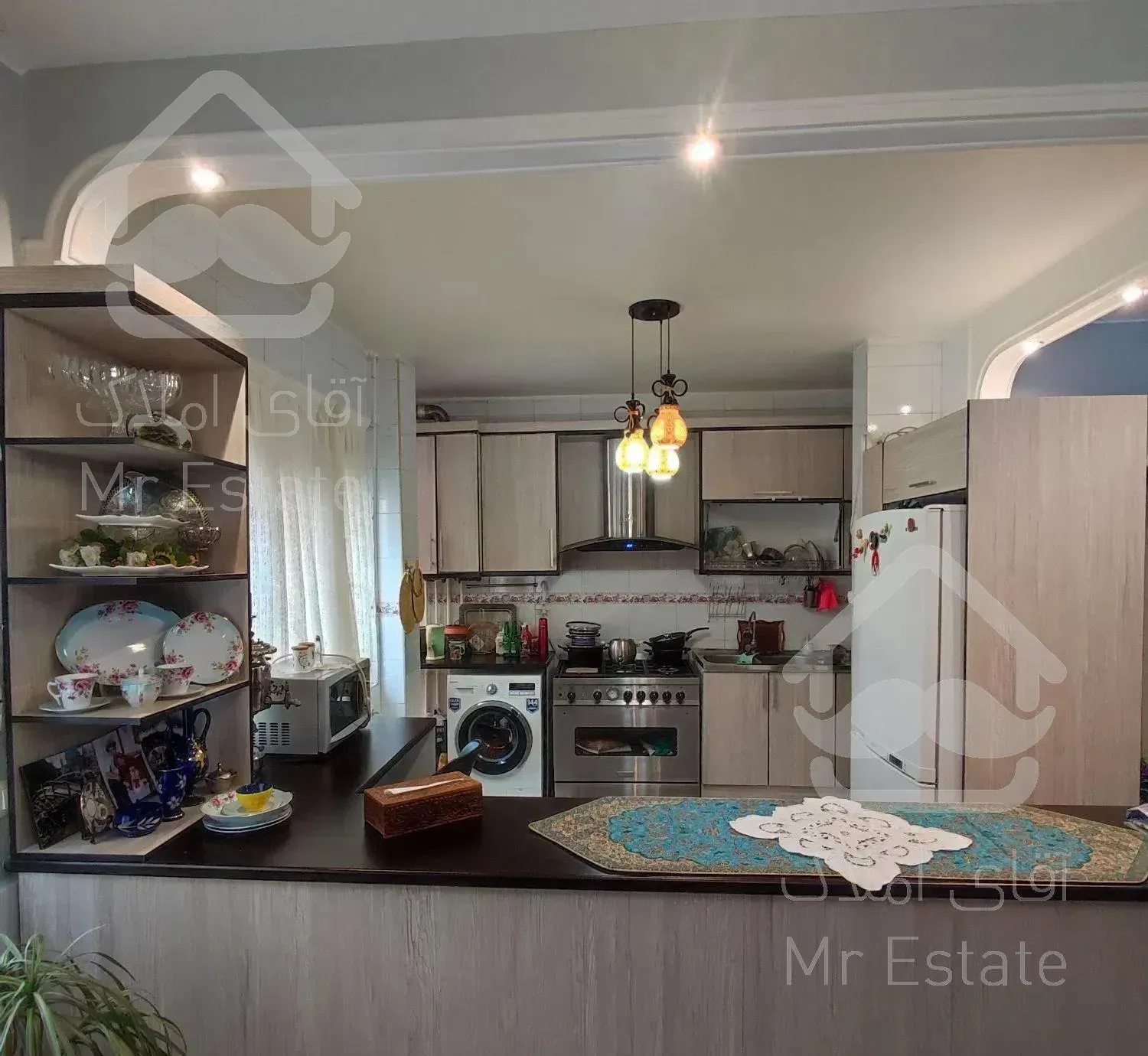 75 متر 1 خواب /غرق نور/ فول امکانات / بزرگمهر