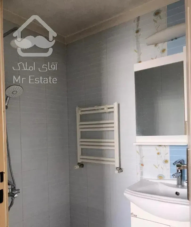 چیتگر ۱۴۳ متر  جنوبی چشم انداز دریاچه