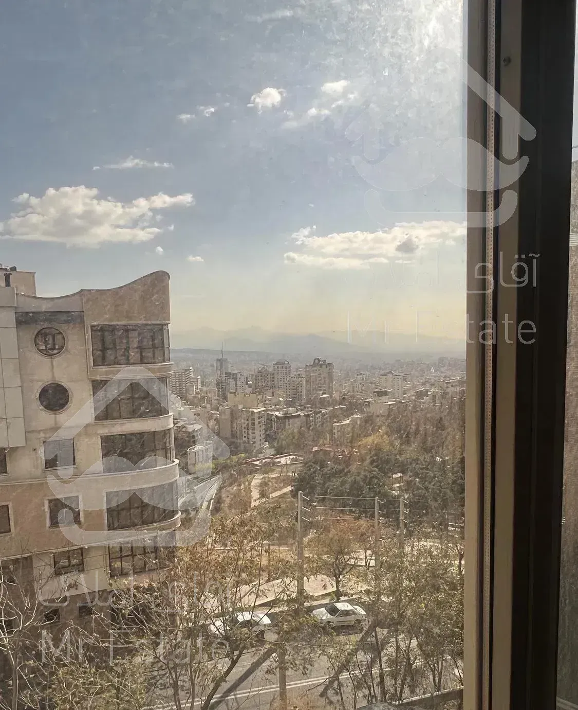 آپارتمان 88 متری//طبقه دوم //  فرعی دربند