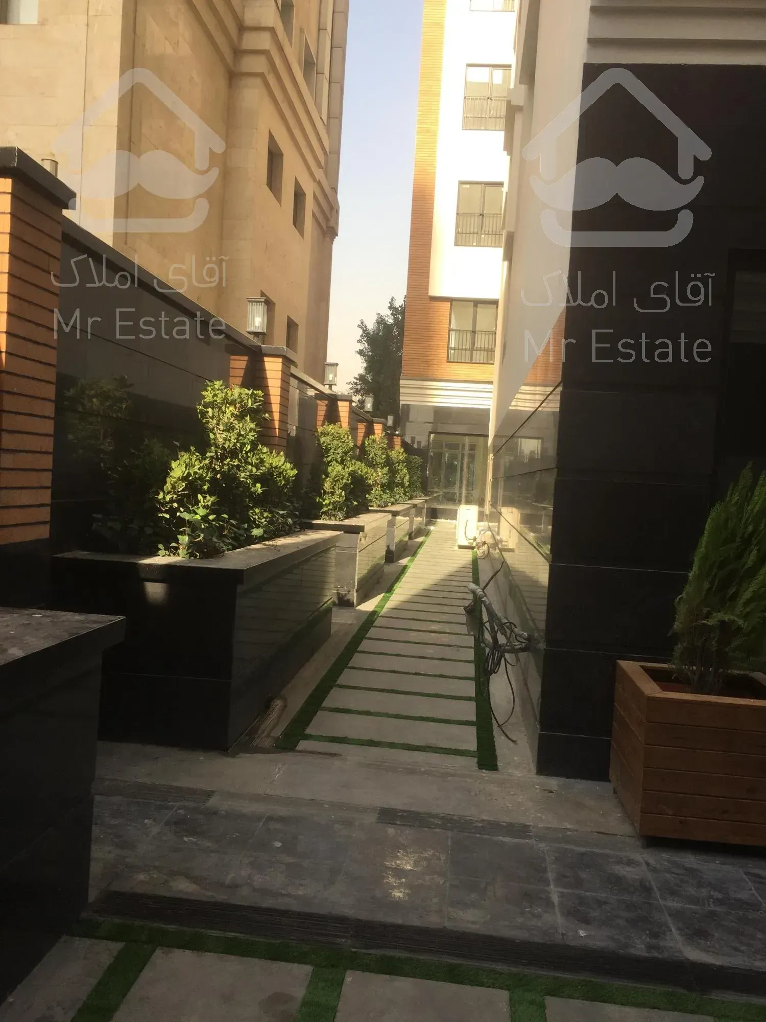 واحدهای ۴۰ متری / اقساطی / چیتگر