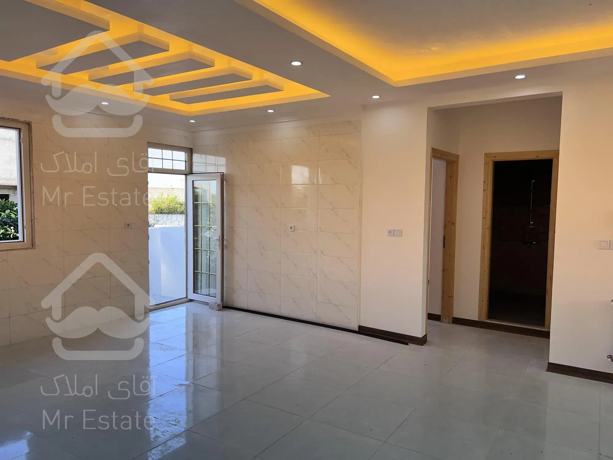 ویلای سوپر لاکچری ۲۸۵ متری زیر قیمت