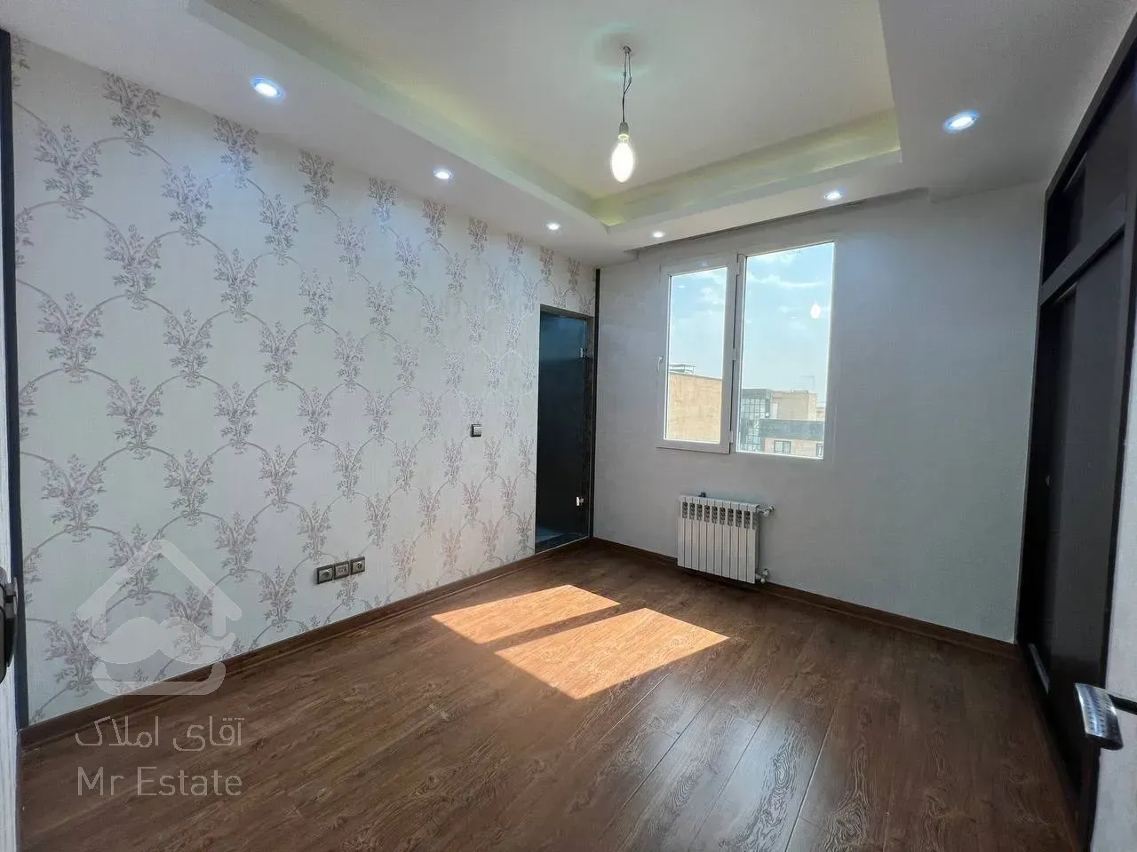 ۸۰متر ۲خواب فول نور مستقیم تاپ لوکیشن