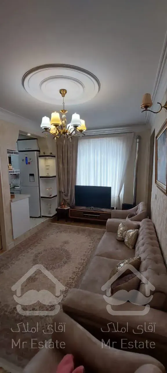 فروش آپارتمان ۴۰ متری با پارکینگ و بازسازی شیک در بریانک