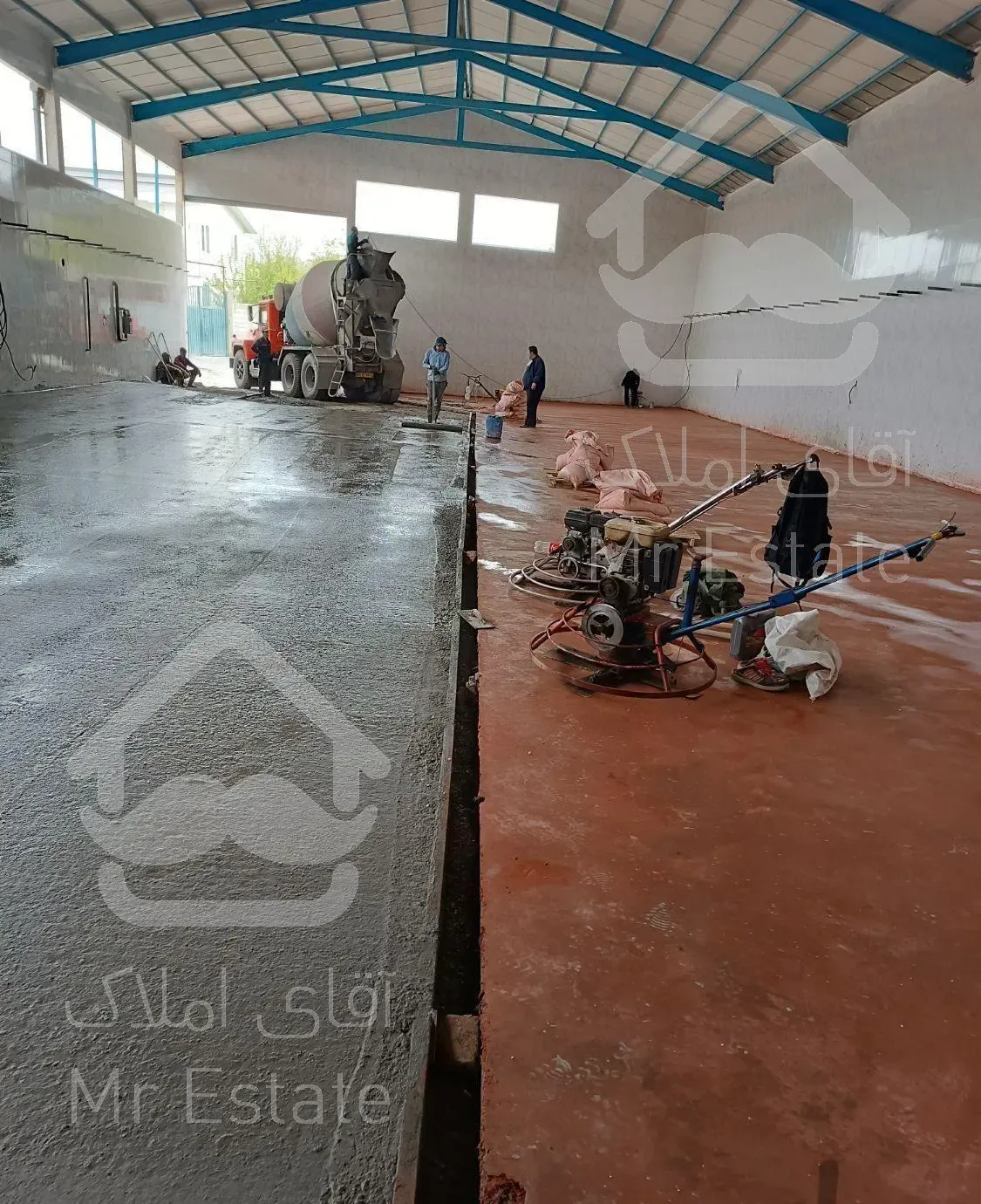 بتن ریزی ماله برقی پروانه ای شیشه ای