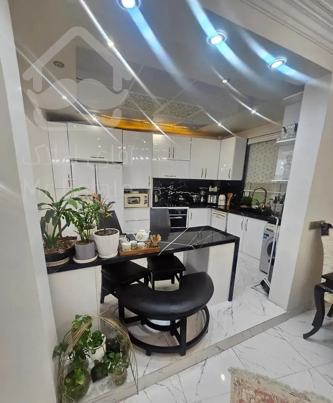 آپارتمان۱۴۰ متری ۳ خواب ساقدوش