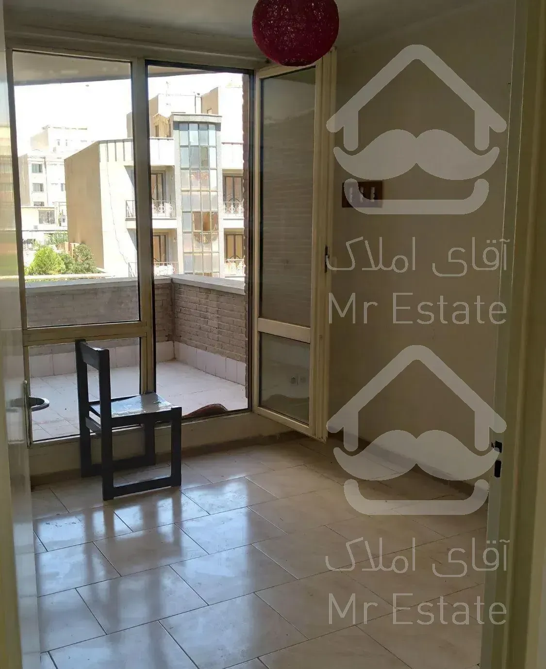 آپارتمان ۱۳۲متر پارکینگ تراس تخلیه