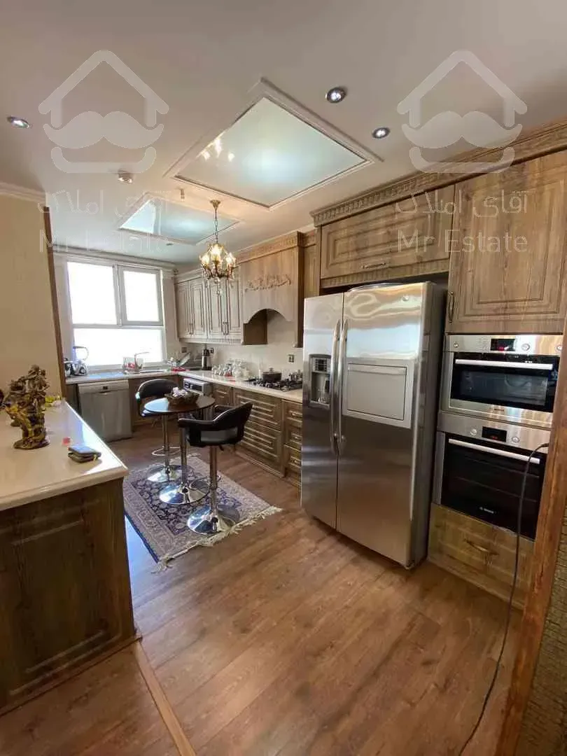 آپارتمان 135 متر / 3 خوابه / 6 ساله / فردوس غرب