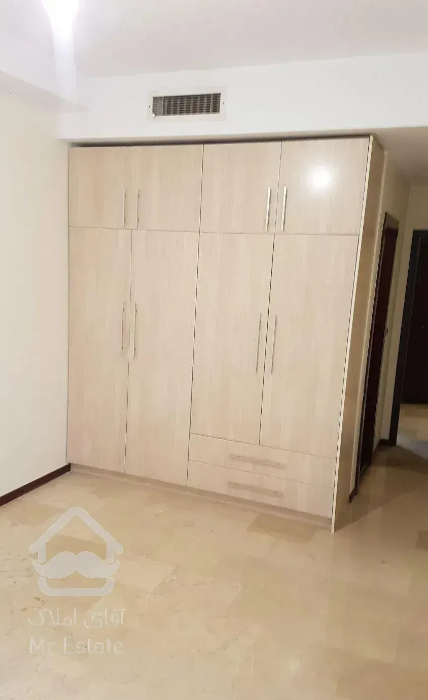 شمال اندرزگوآپارتمان ١٦٠متری سه خوابه فول مشاعات