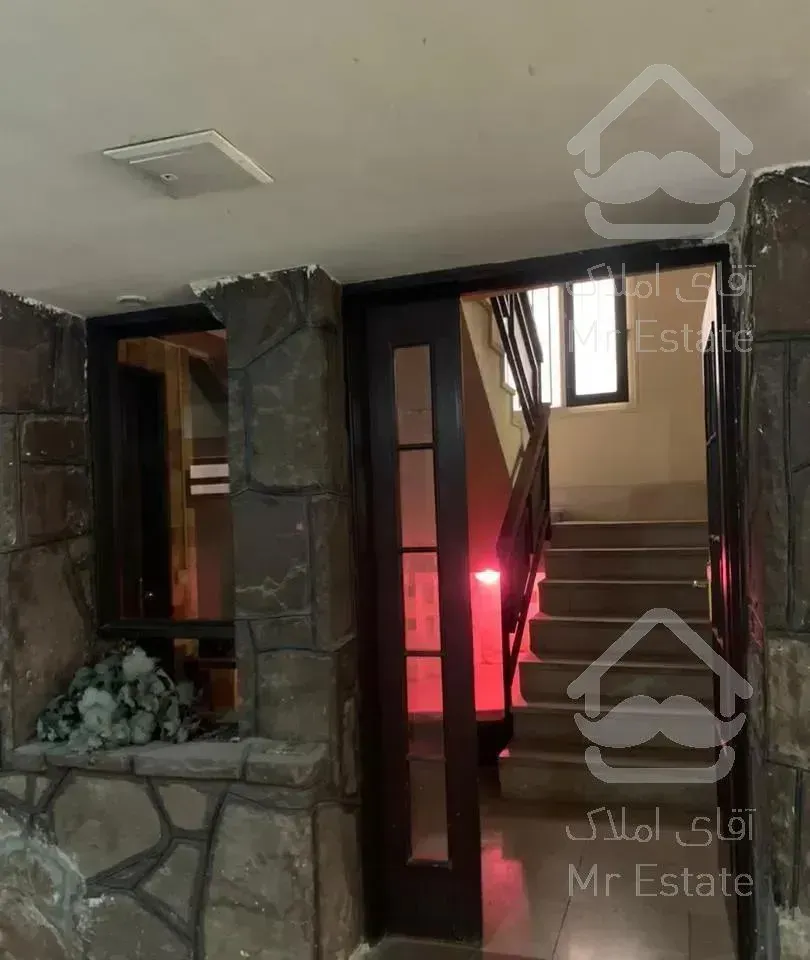 آپارتمان 111متری فاز سه مهرشهر ورودی