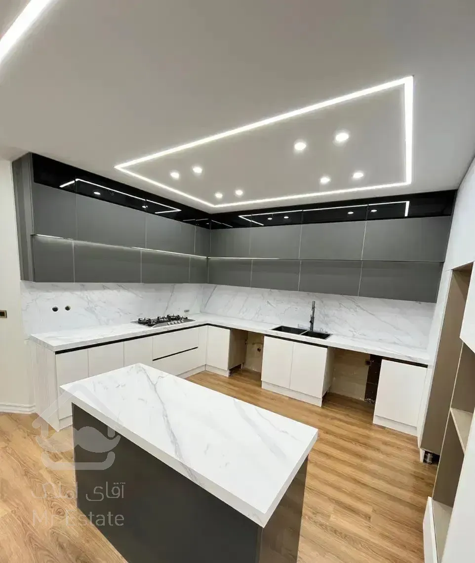 ۱۱۰متر/لوکس و اعیان نشین/متریال برند/املاک اکازیون