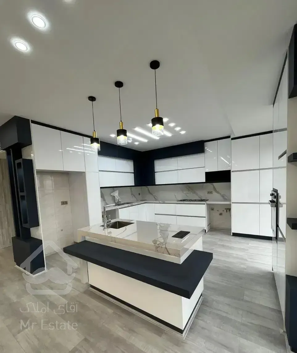 178 متری میدان بعثت